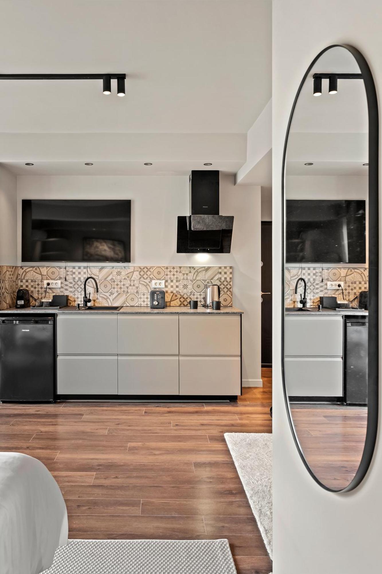בוקרשט Ultra Central Apartments - Unirii & Old Town מראה חיצוני תמונה